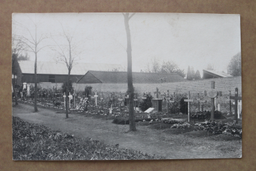 Ansichtskarte Foto AK Vesle Vezeley 1914-1918 Friedhof Kriegsgräber Weltkrieg Soldatenfriedhof Ortsansicht Frankreich France 89 Yonne